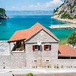 Apartments Vela Stiniva - Two Bedroom Apartment With Terrace And Sea View